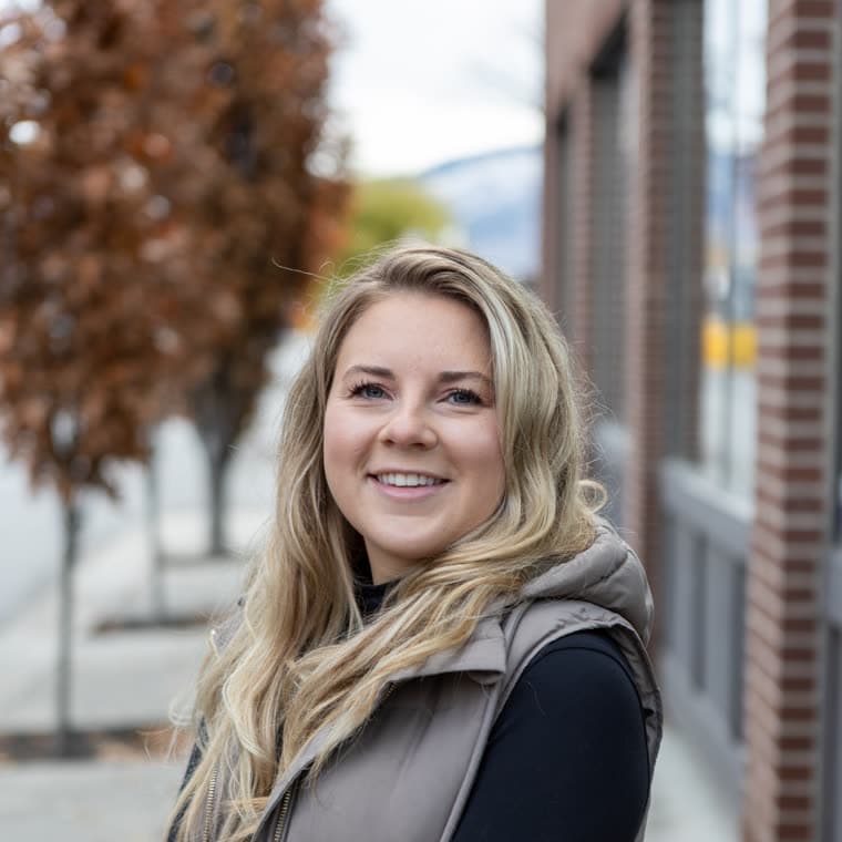 Cassie Poch, R.M.T.