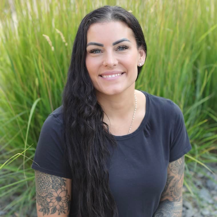 Derya Welder, R.M.T., Owner